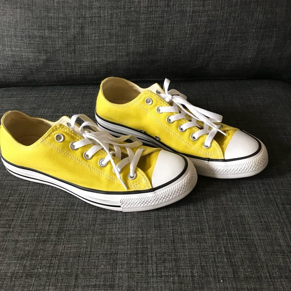 converse low yellow